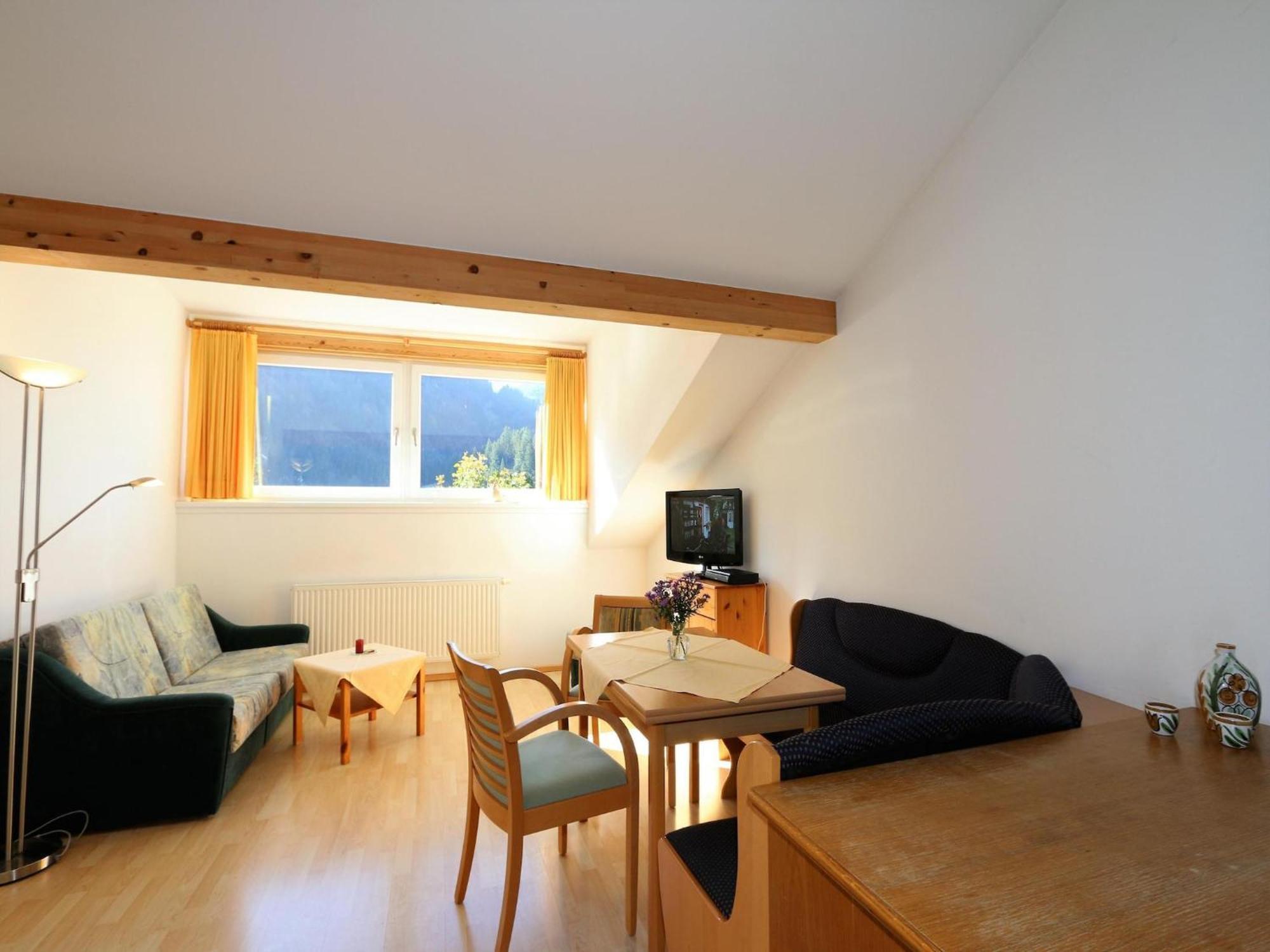 Apartment In Bichlbach With Parking Space Buitenkant foto