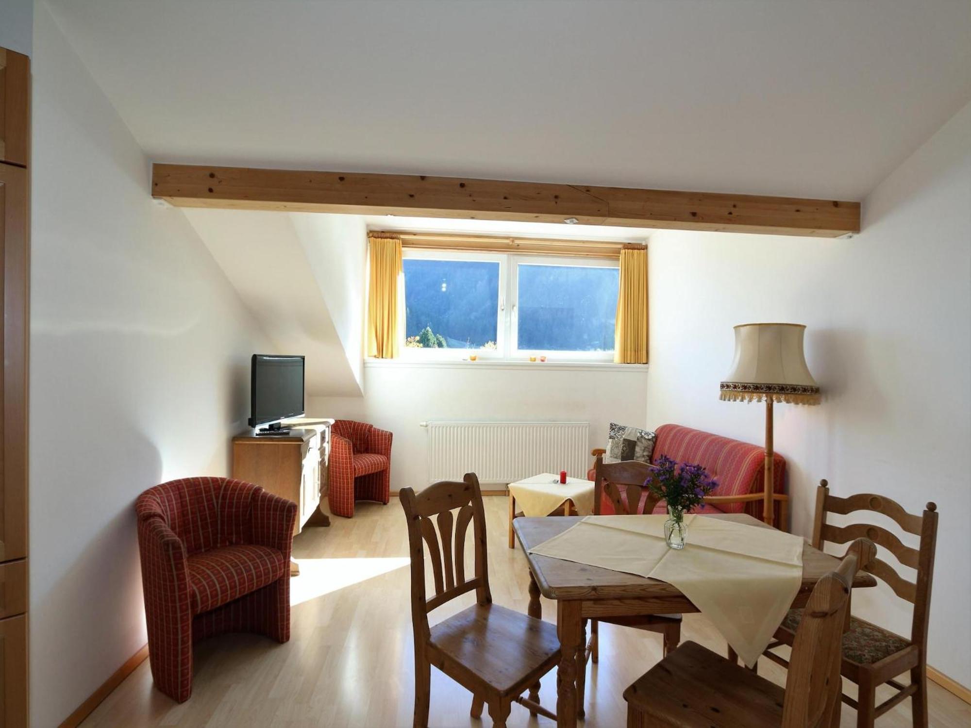 Apartment In Bichlbach With Parking Space Buitenkant foto
